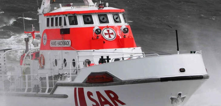Mood image of the sea rescue cruiser "Hans Hackmack" in stormy seas